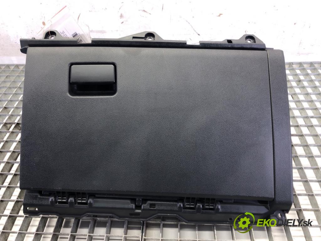 TOYOTA COROLLA sedan (_E21_) 2019 - 2022    1.8 VVTi Hybrid (ZWE211, MZEA12) 72 kW [98 KM] Hybryda silnik benzynowy / elektryczny 2019 - 2022  Priehradka, kastlík spolujazdca  (Priehradky, kastlíky)