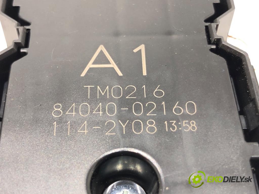 TOYOTA COROLLA sedan (_E21_) 2019 - 2022    1.8 VVTi Hybrid (ZWE211, MZEA12) 72 kW [98 KM] Hybryda silnik benzynowy / elektryczny 2019 - 2022  Prepínač okien 84040-02160 (Prepínače, spínače, tlačidlá a ovládače kúrenia)