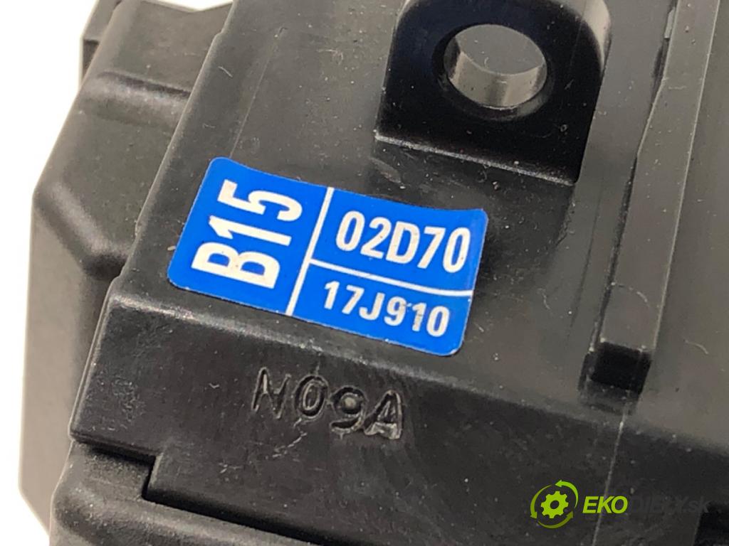 TOYOTA COROLLA sedan (_E21_) 2019 - 2022    1.8 VVTi Hybrid (ZWE211, MZEA12) 72 kW [98 KM] Hybryda silnik benzynowy / elektryczny 2019 - 2022  Prepínač smeroviek  (Prepínače, spínače, tlačidlá a ovládače kúrenia)