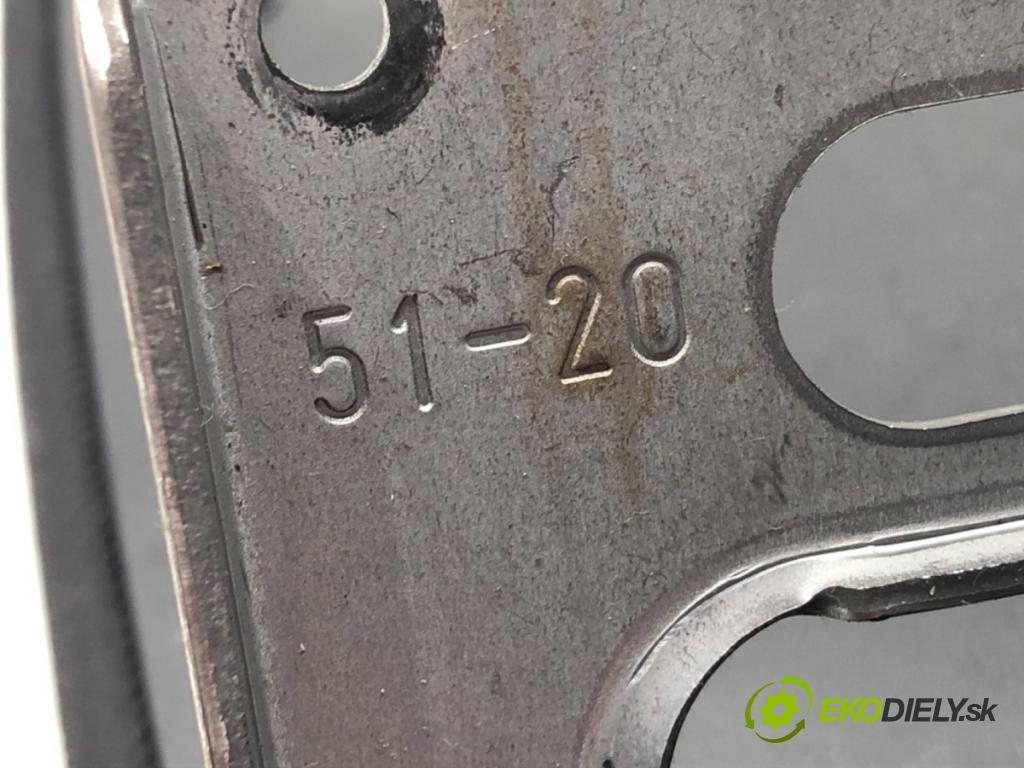 TOYOTA COROLLA sedan (_E21_) 2019 - 2022    1.8 VVTi Hybrid (ZWE211, MZEA12) 72 kW [98 KM] Hybryda silnik benzynowy / elektryczny 2019 - 2022  Lakťová opierka  (Lakťové opierky)