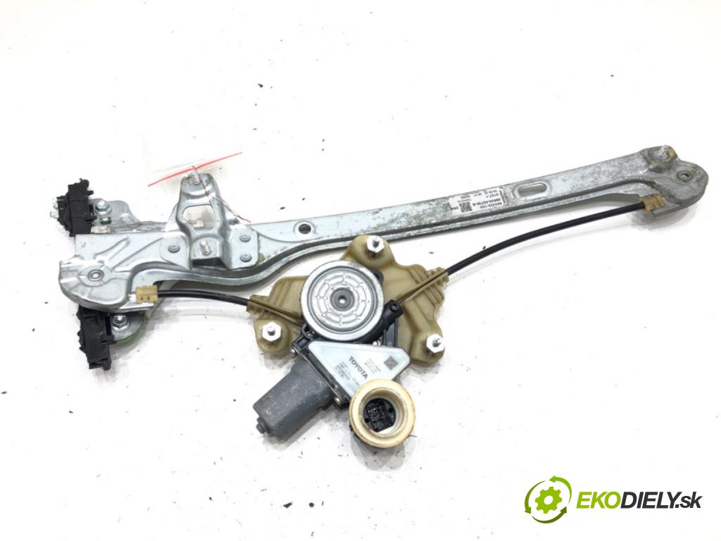 TOYOTA COROLLA sedan (_E21_) 2019 - 2022    1.8 VVTi Hybrid (ZWE211, MZEA12) 72 kW [98 KM] Hybryda silnik benzynowy / elektryczny 2019 - 2022  Mechanizmus okna pravy zad 69830-02730-B