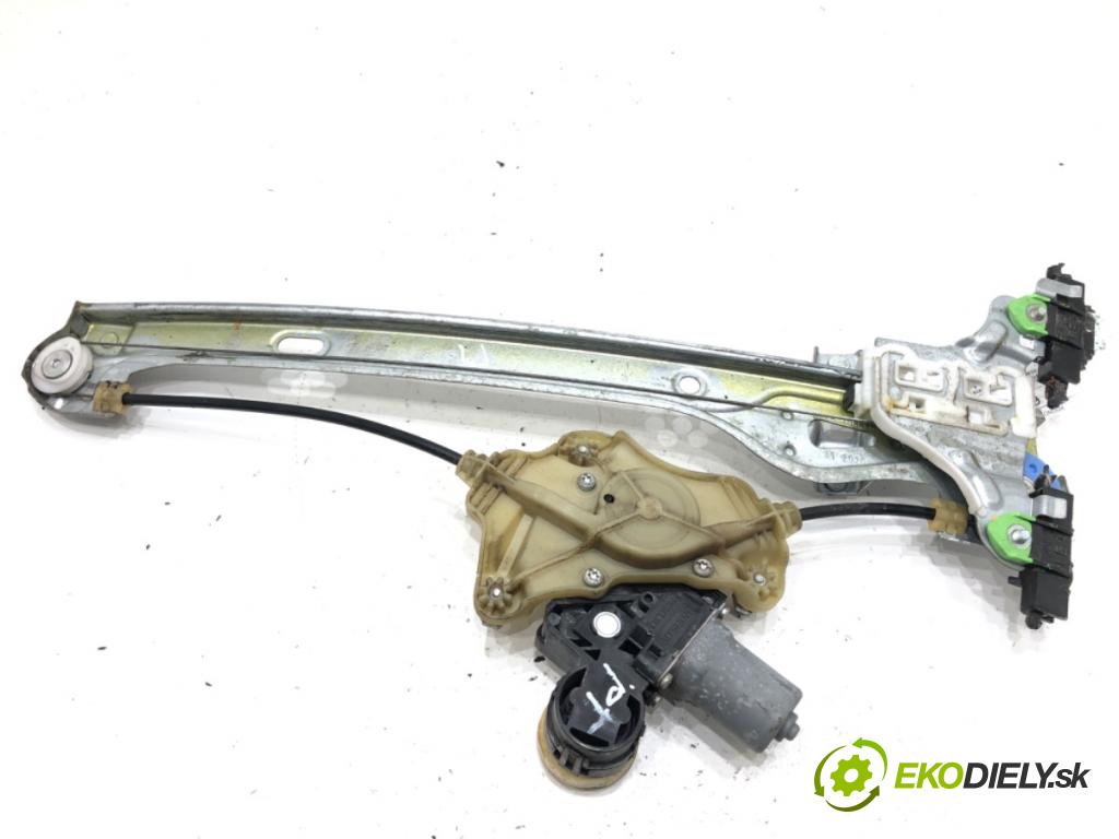 TOYOTA COROLLA sedan (_E21_) 2019 - 2022    1.8 VVTi Hybrid (ZWE211, MZEA12) 72 kW [98 KM] Hybryda silnik benzynowy / elektryczny 2019 - 2022  Mechanizmus okna pravy zad 69830-02730-B