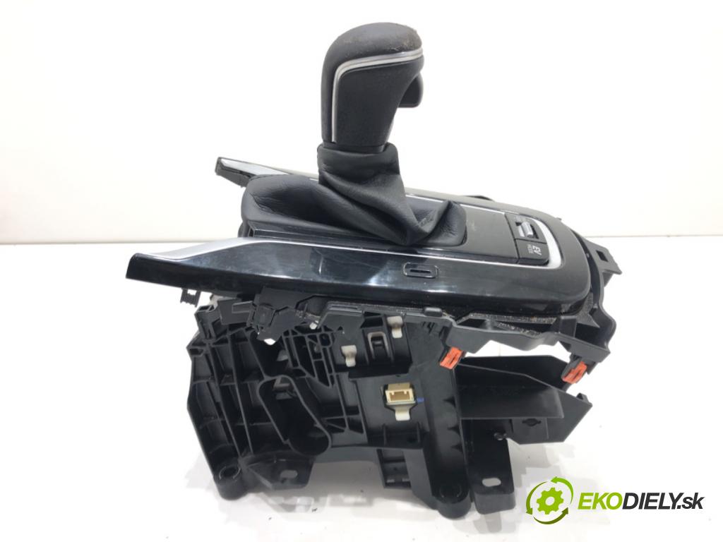 TOYOTA COROLLA sedan (_E21_) 2019 - 2022    1.8 VVTi Hybrid (ZWE211, MZEA12) 72 kW [98 KM] Hybryda silnik benzynowy / elektryczny 2019 - 2022  Kulisa  (Rýchlostné páky / kulisy)