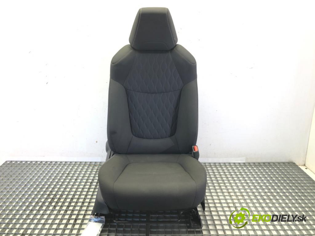 TOYOTA COROLLA sedan (_E21_) 2019 - 2022    1.8 VVTi Hybrid (ZWE211, MZEA12) 72 kW [98 KM] Hybryda silnik benzynowy / elektryczny 2019 - 2022  Sedadlo pravy predný 
