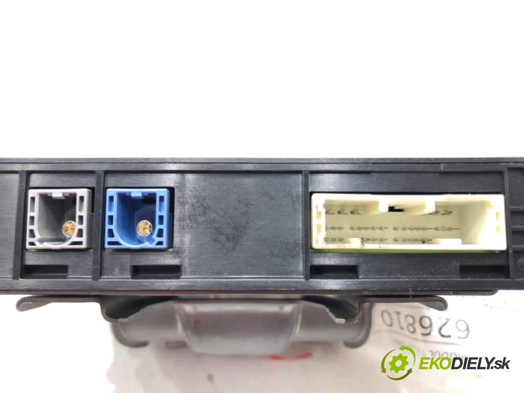 TOYOTA COROLLA sedan (_E21_) 2019 - 2022    1.8 VVTi Hybrid (ZWE211, MZEA12) 72 kW [98 KM] Hybryda silnik benzynowy / elektryczny 2019 - 2022  Modul telefónu 86740 12041 (Ostatné)