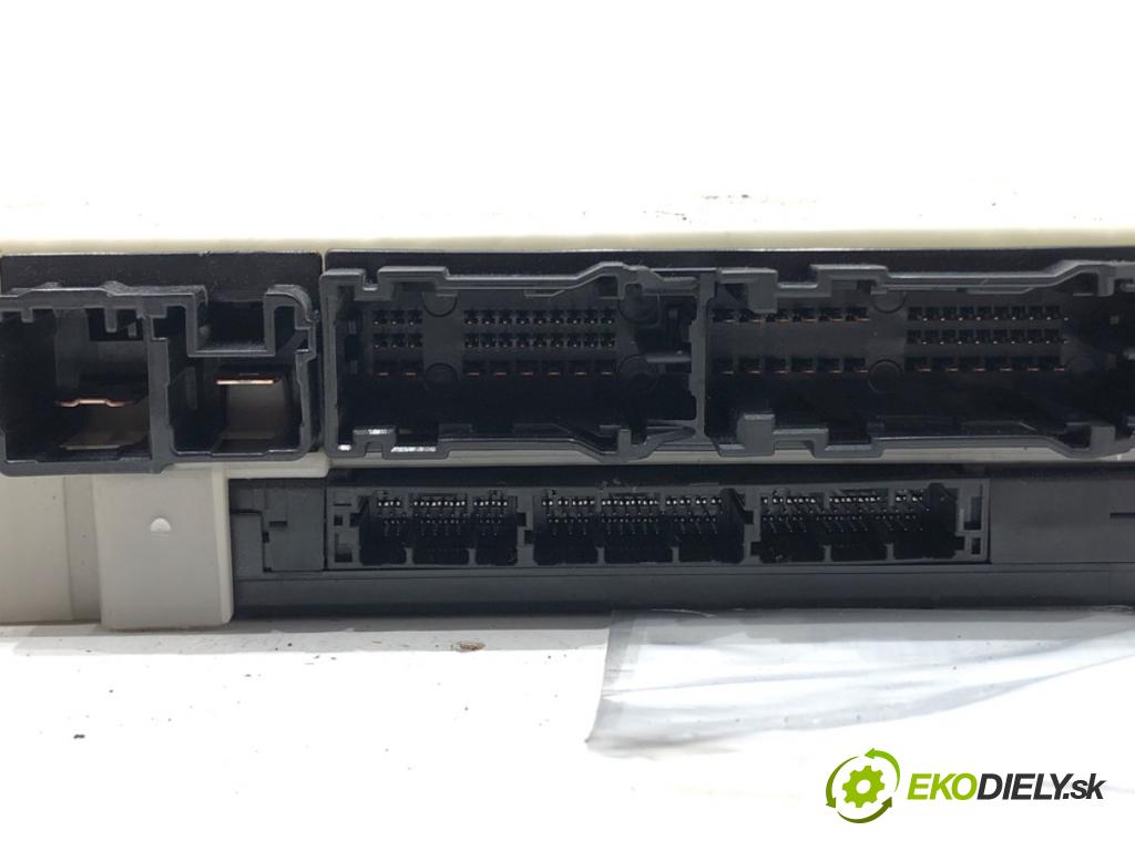 TOYOTA COROLLA sedan (_E21_) 2019 - 2022    1.8 VVTi Hybrid (ZWE211, MZEA12) 72 kW [98 KM] Hybryda silnik benzynowy / elektryczny 2019 - 2022  Modul 89221-02720 (Ostatné)