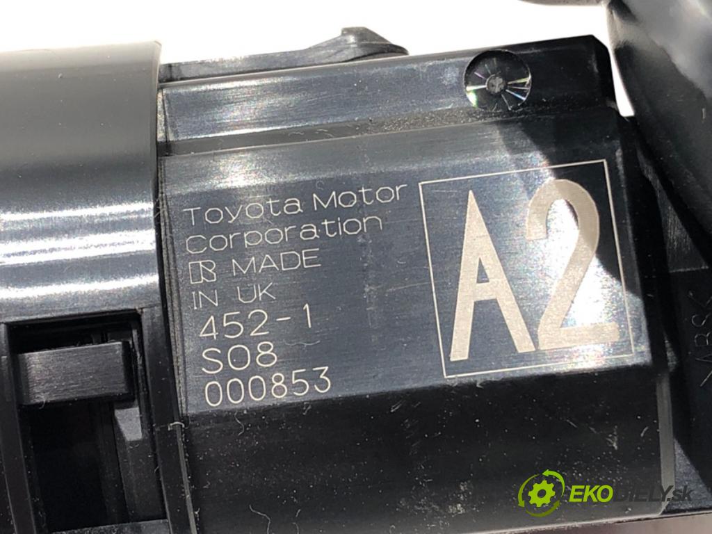 TOYOTA COROLLA sedan (_E21_) 2019 - 2022    1.8 VVTi Hybrid (ZWE211, MZEA12) 72 kW [98 KM] Hybryda silnik benzynowy / elektryczny 2019 - 2022  vypínač Start brzdových svetiel  (Prepínače, spínače, tlačidlá a ovládače kúrenia)