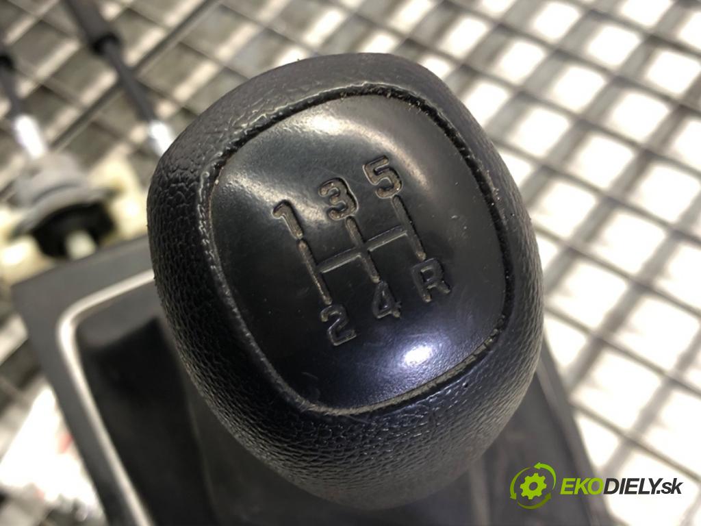 HYUNDAI i20 II (GB, IB) 2014 - 2022    1.2 62 kW [84 KM] benzyna 2014 - 2022  Kulisa  (Rýchlostné páky / kulisy)