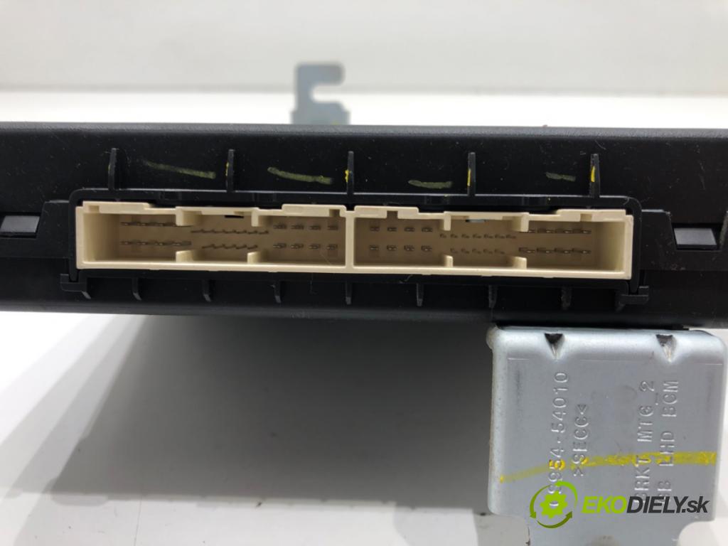 HYUNDAI i20 II (GB, IB) 2014 - 2022    1.2 62 kW [84 KM] benzyna 2014 - 2022  Modul komfortu 95400-C8021 (Moduly komfortu)