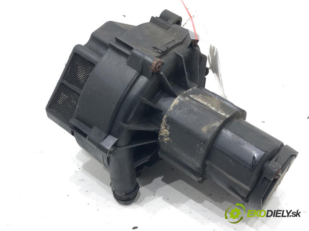 MERCEDES-BENZ KLASA C (W203) 2000 - 2007    C 240 (203.061) 125 kW [170 KM] benzyna 2000 - 2007  Pumpa vzduchu sekundárneho A0001403785 (Ostatné)