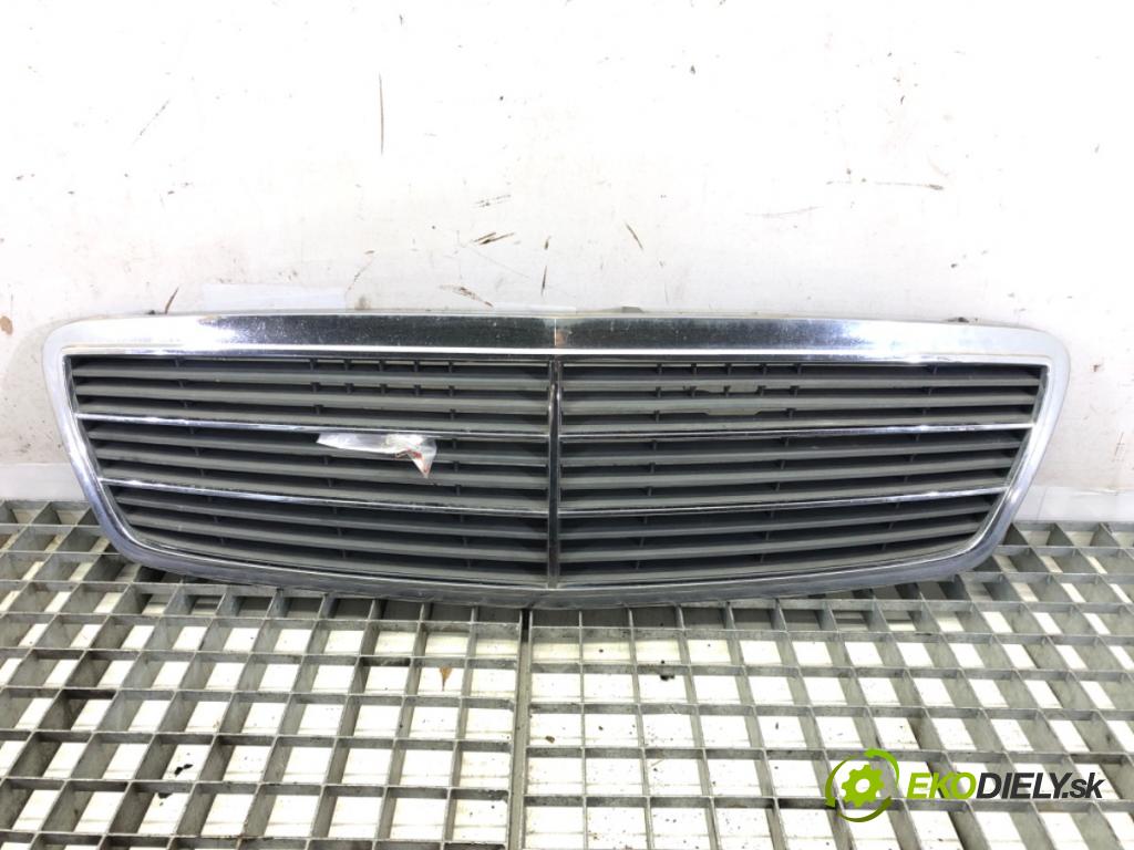 MERCEDES-BENZ KLASA C (W203) 2000 - 2007    C 240 (203.061) 125 kW [170 KM] benzyna 2000 - 2007  mřížka maska A2038800483 (Mřížky (masky) chladičů)