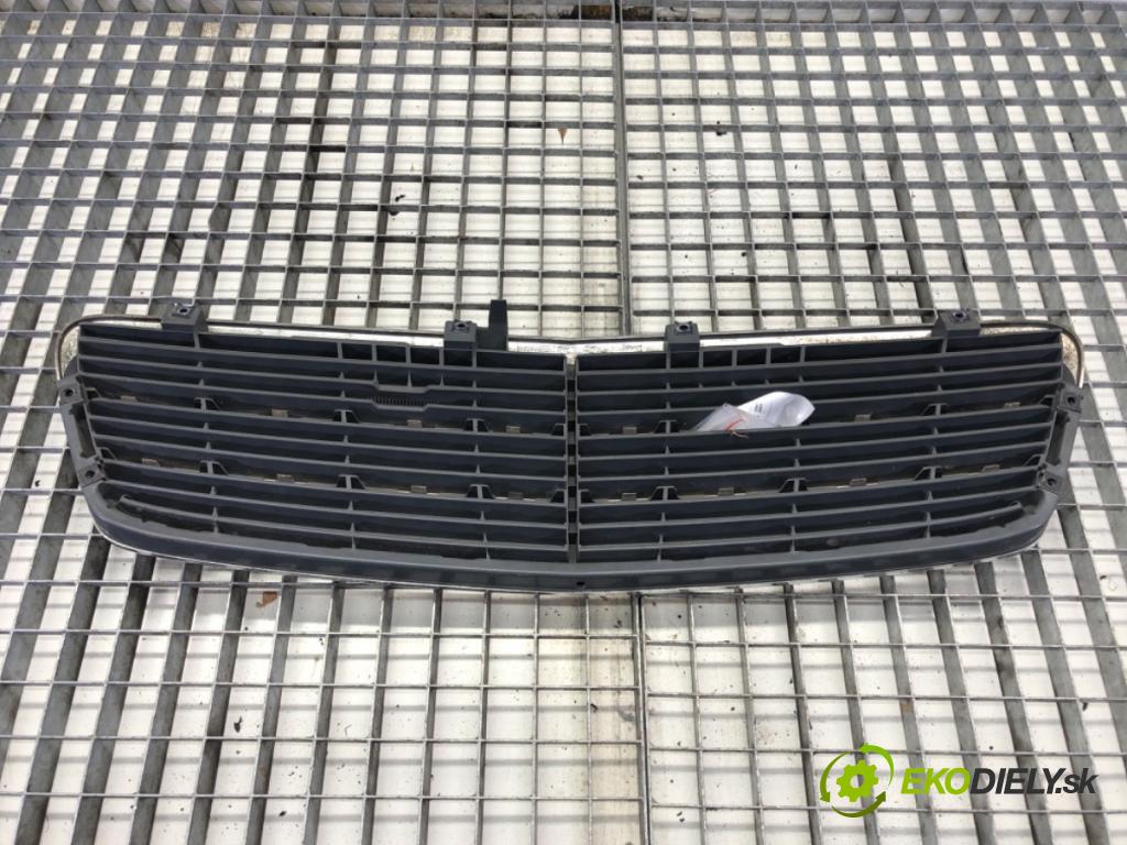 MERCEDES-BENZ KLASA C (W203) 2000 - 2007    C 240 (203.061) 125 kW [170 KM] benzyna 2000 - 2007  mřížka maska A2038800483 (Mřížky (masky) chladičů)