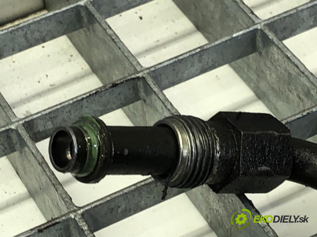 VOLVO S60 I (384) 2000 - 2010    2.4 125 kW [170 KM] benzyna 2000 - 2010  hadica servočerpadlo  (Rúrky, hadice servočerpadla)