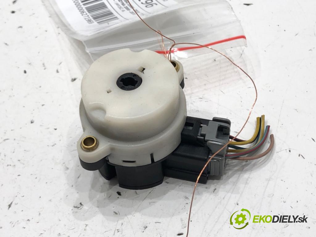 VOLVO S60 I (384) 2000 - 2010    2.4 125 kW [170 KM] benzyna 2000 - 2010  Kocka, vložka spínacej skrinky 8645228 (Spínacie skrinky a kľúče)