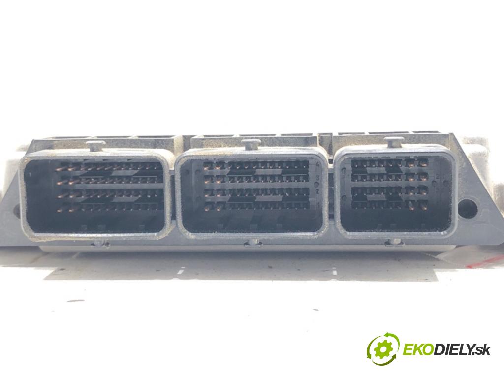 RENAULT LAGUNA III (BT0/1) 2007 - 2015    2.0 dCi (BT01, BT08, BT09, BT0E, BT0K, BT12, BT1C, BT1D,... 110 kW [150 KM] olej napędowy 2007 - 20  riadiaca jednotka Motor 0281015781 (Riadiace jednotky)