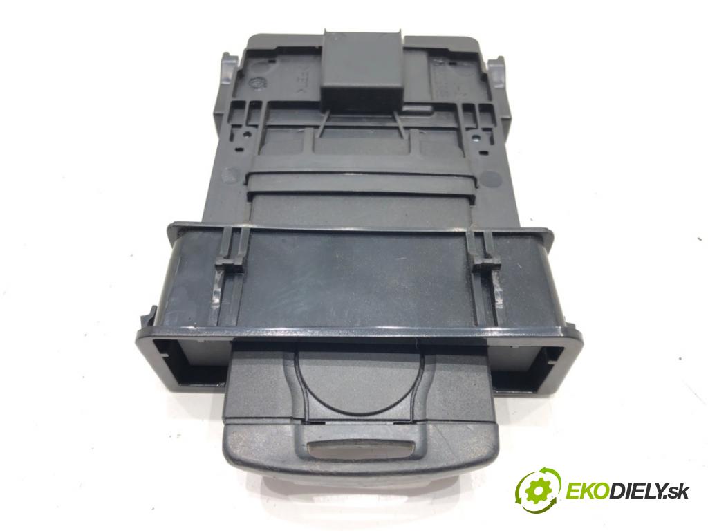 RENAULT LAGUNA III (BT0/1) 2007 - 2015    2.0 dCi (BT01, BT08, BT09, BT0E, BT0K, BT12, BT1C, BT1D,... 110 kW [150 KM] olej napędowy 2007 - 20  spinačka A2C53299319 (Spínacie skrinky a kľúče)