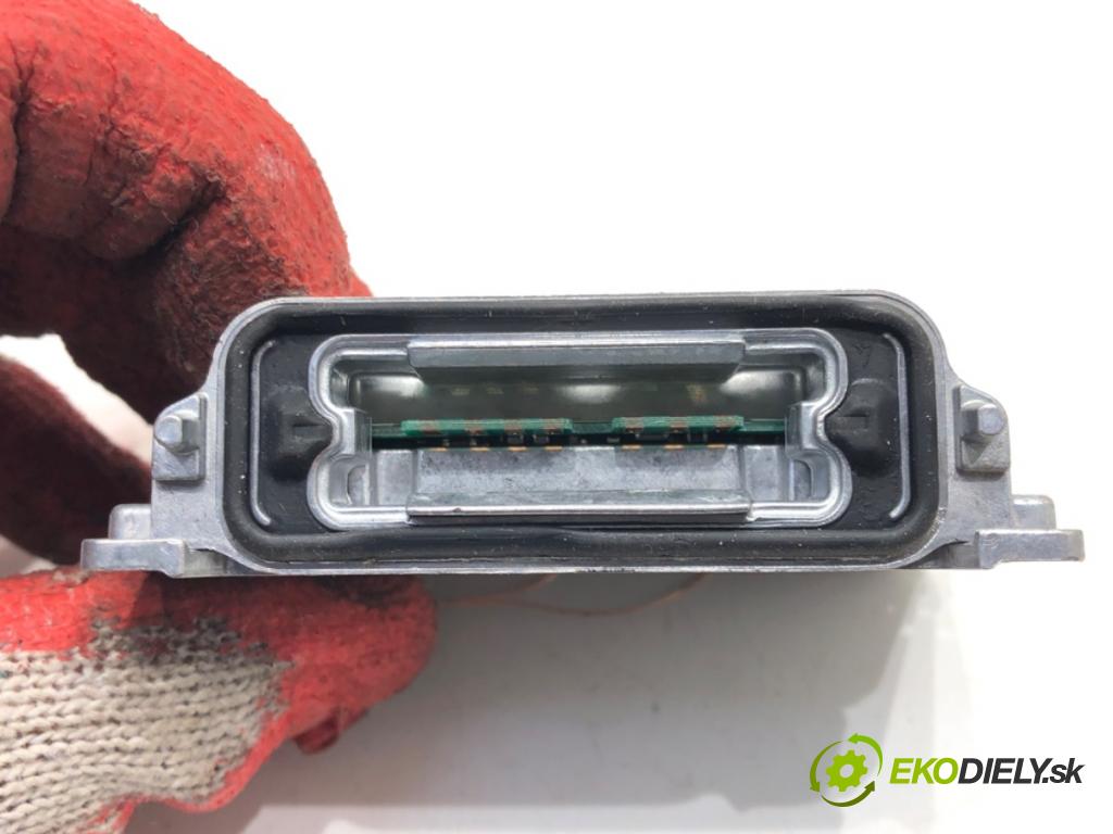 RENAULT LAGUNA III (BT0/1) 2007 - 2015    2.0 dCi (BT01, BT08, BT09, BT0E, BT0K, BT12, BT1C, BT1D,... 110 kW [150 KM] olej napędowy 2007 - 20  Menič XENON 89034934 (Riadiace jednotky xenónu)