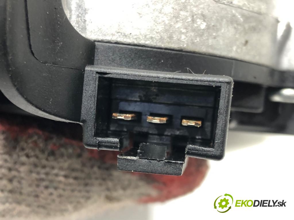 OPEL ASTRA H Kombi (A04) 2004 - 2014    1.4 (L35) 66 kW [90 KM] benzyna 2004 - 2010  Motor stieračov zad