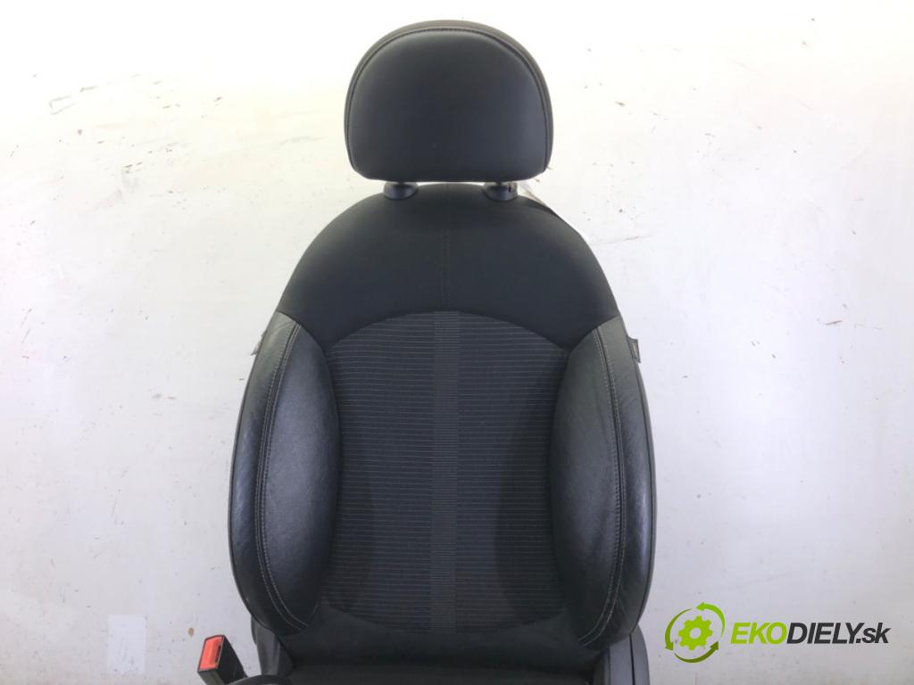 MINI MINI COUNTRYMAN (R60) 2010 - 2016    Cooper D 82 kW [112 KM] olej napędowy 2010 - 2016  Sedadlo ľavy predný