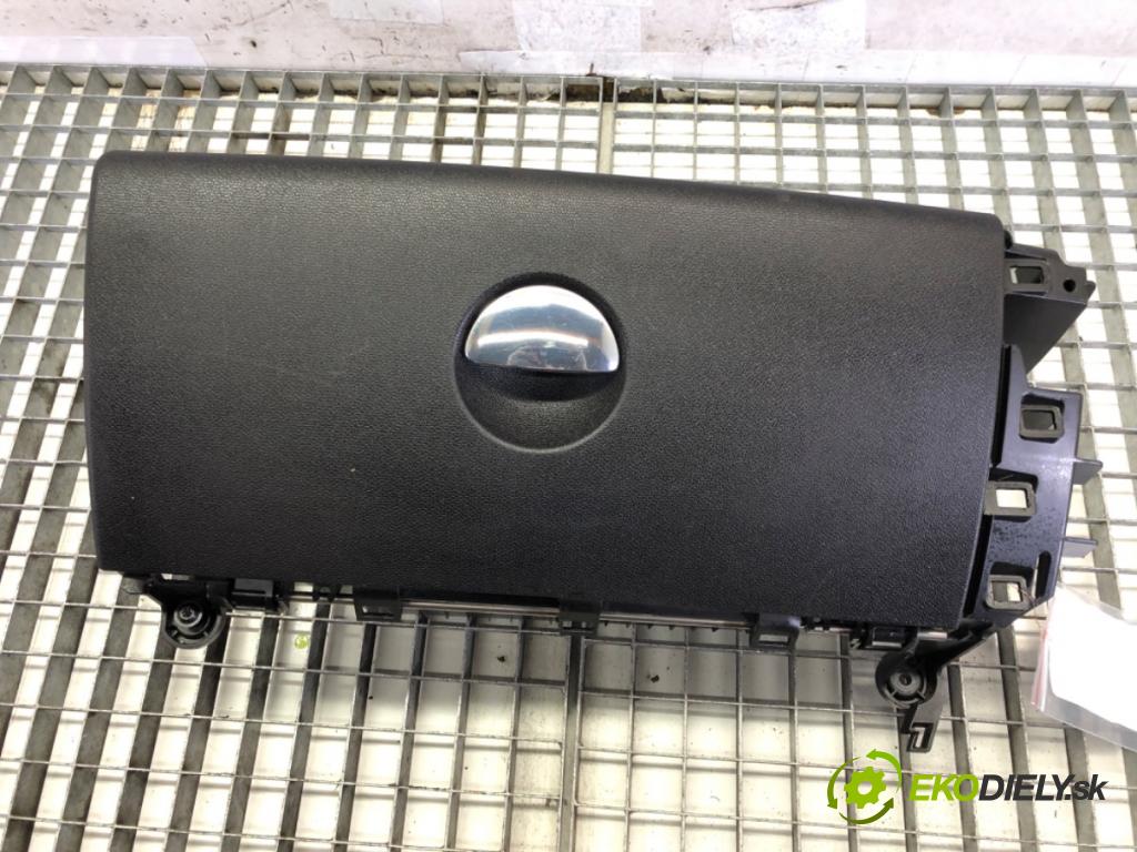 MINI MINI COUNTRYMAN (R60) 2010 - 2016    Cooper D 82 kW [112 KM] olej napędowy 2010 - 2016  Priehradka, kastlík spolujazdca  (Priehradky, kastlíky)