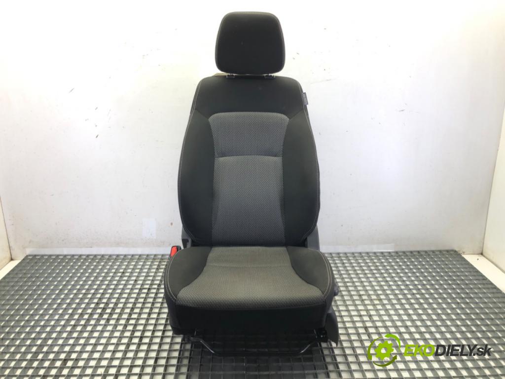 SUZUKI SX4 S-CROSS (JY) 2013 - 2022    1.6 AllGrip (AKK 416) 88 kW [120 KM] benzyna 2013 - 2022  Sedadlo ľavy predný 