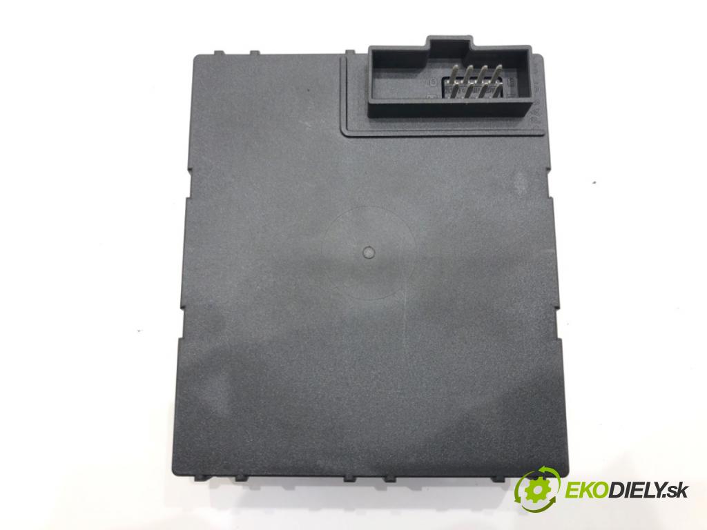 OPEL VECTRA C Kombi (Z02) 2003 - 2009    1.9 CDTI (F35) 110 kW [150 KM] olej napędowy 2004 - 2008  Modul svetiel 13168781 (Ostatné)