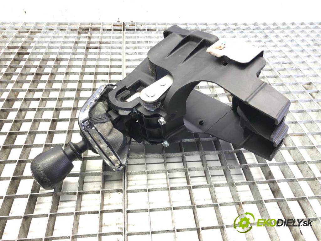 CHEVROLET CRUZE (J300) 2009 - 2022    1.6 91 kW [124 KM] benzyna 2009 - 2022  Kulisa 25185805 (Rýchlostné páky / kulisy)