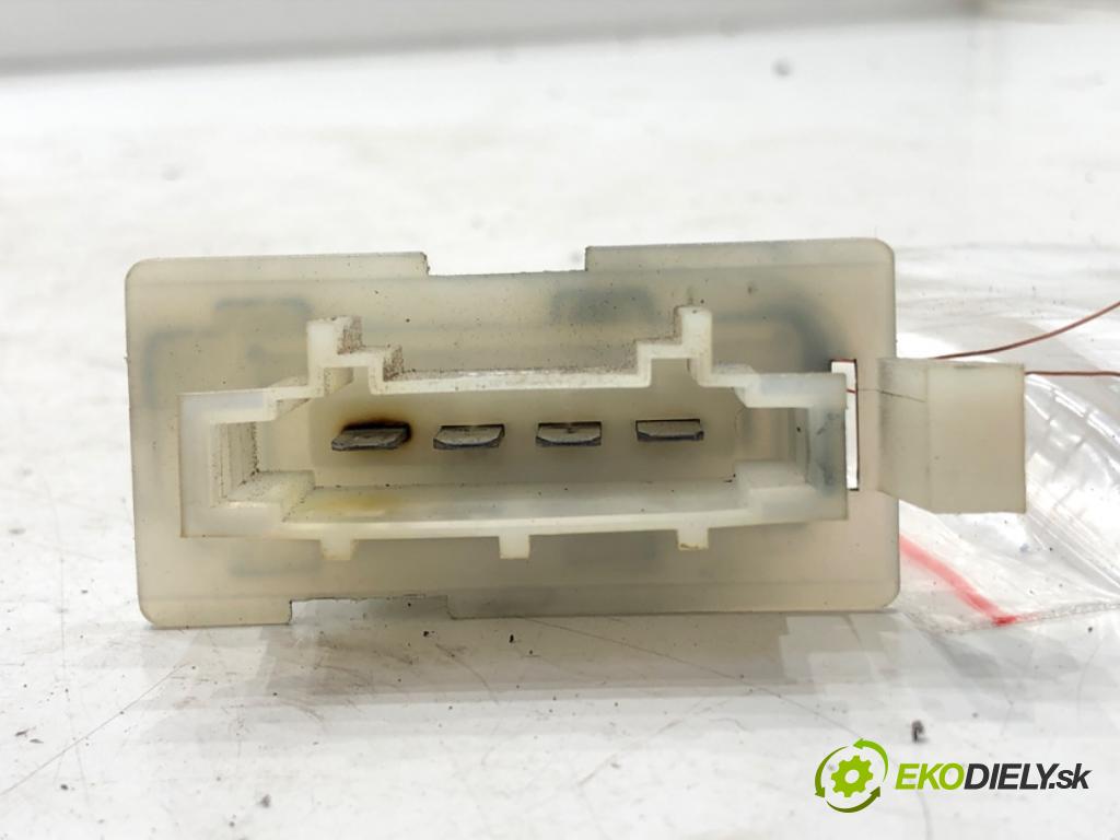 OPEL SIGNUM liftback (Z03) 2003 - 2008    2.0 Turbo (F48) 129 kW [175 KM] benzyna 2003 - 2008  odpor rezistor topení vzduchu  (Odpory topení)