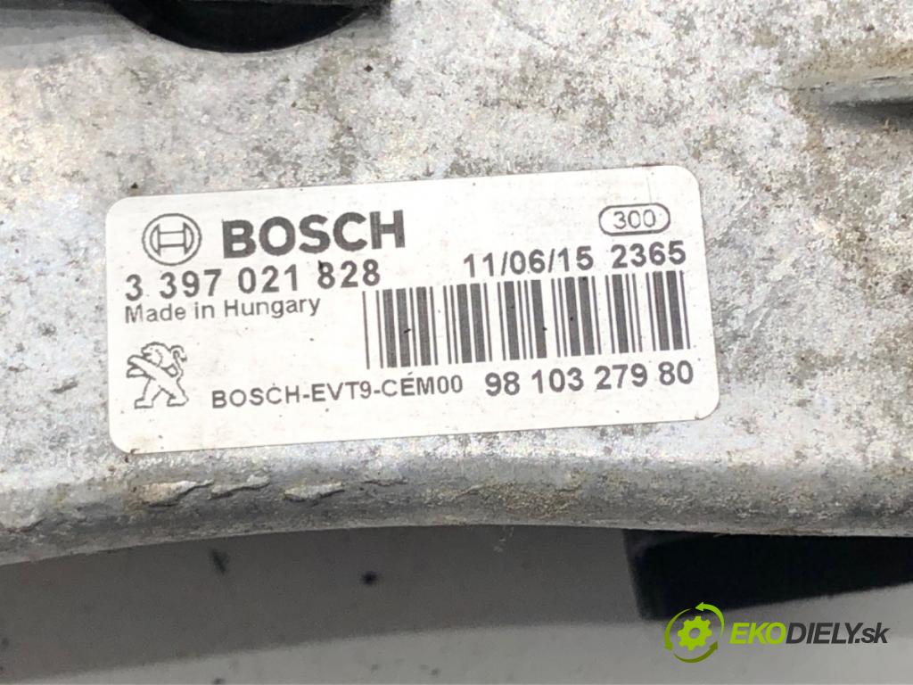PEUGEOT 308 SW II (LC_, LJ_, LR_, LX_, L4_) 2014 - 2021    2.0 GT HDi 180 / BlueHDi 180 133 kW [181 KM] olej napędowy 2014 - 2021  Mechanizmus stieračov predný  (Motorčeky stieračov predné)