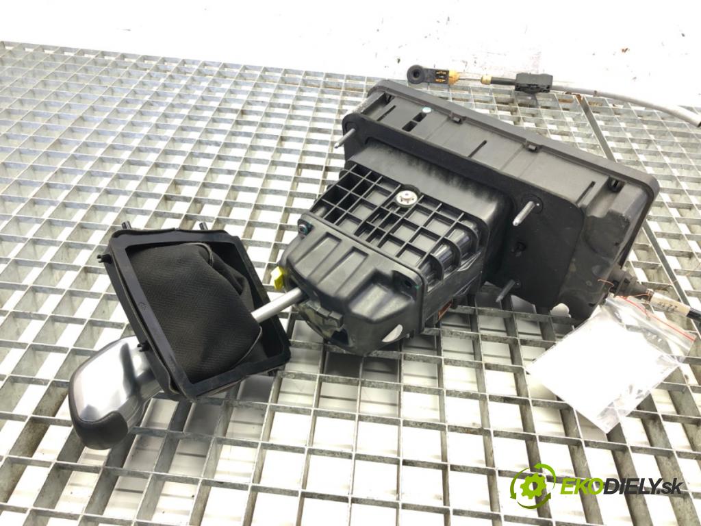 PEUGEOT 308 SW II (LC_, LJ_, LR_, LX_, L4_) 2014 - 2021    2.0 GT HDi 180 / BlueHDi 180 133 kW [181 KM] olej napędowy 2014 - 2021  Kulisa  (Rýchlostné páky / kulisy)