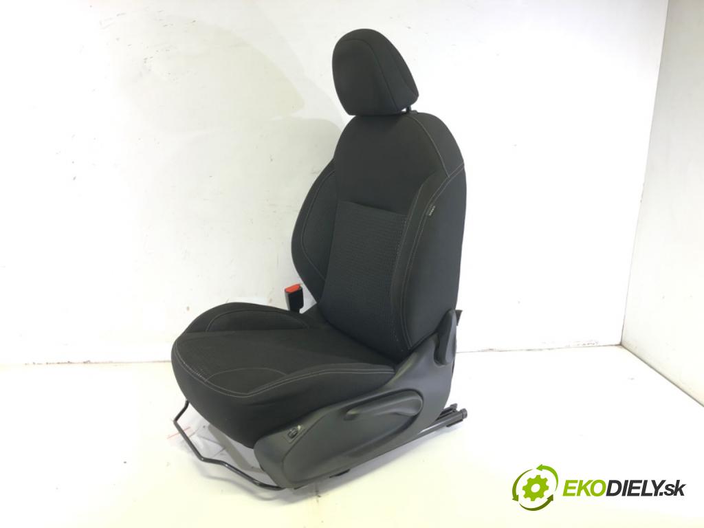 PEUGEOT 208 I (CA_, CC_) 2012 - 2022    1.2 VTI 82 60 kW [82 KM] benzyna 2012 - 2022  Sedadlo ľavy predný