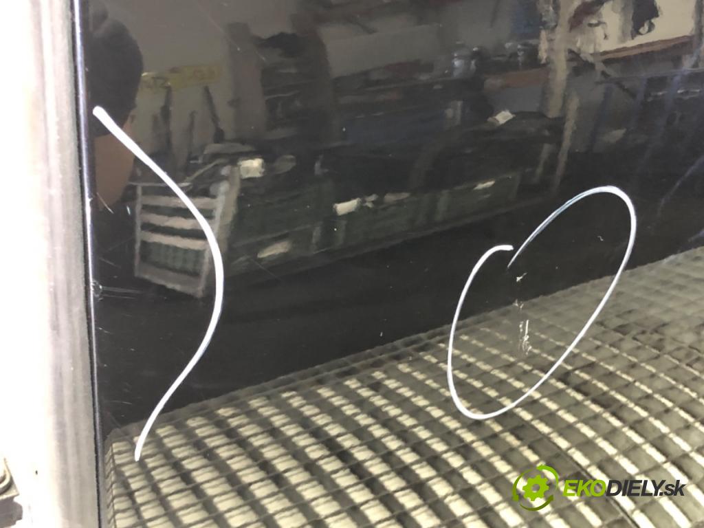 BMW F16 SUV 2017 190 kW xDrive 30 d 2993 dveře levý zadní část