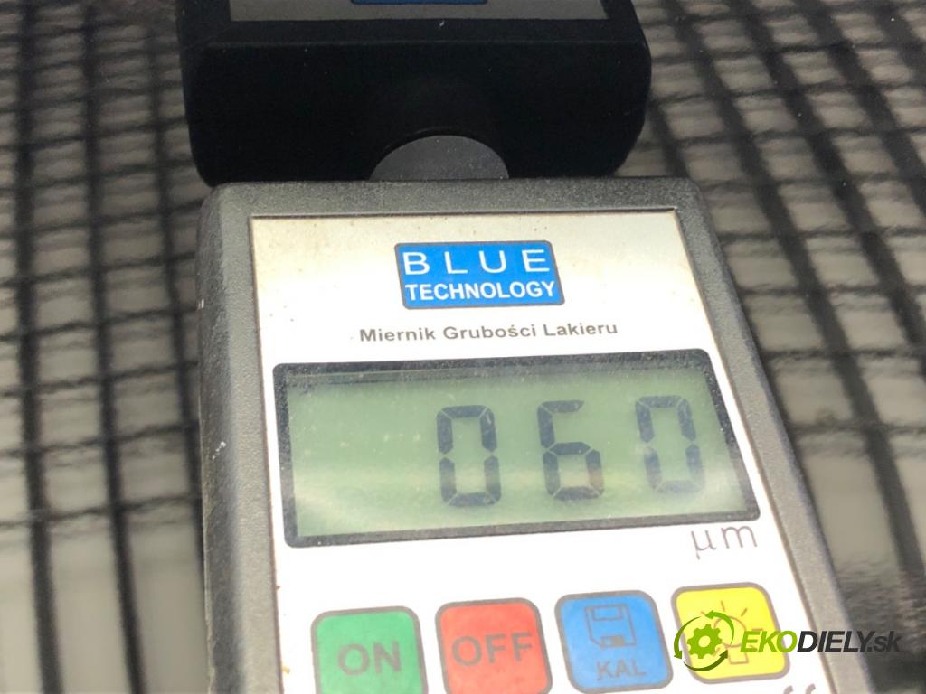 BMW F16 SUV 2017 190 kW xDrive 30 d 2993 dveře levý zadní část