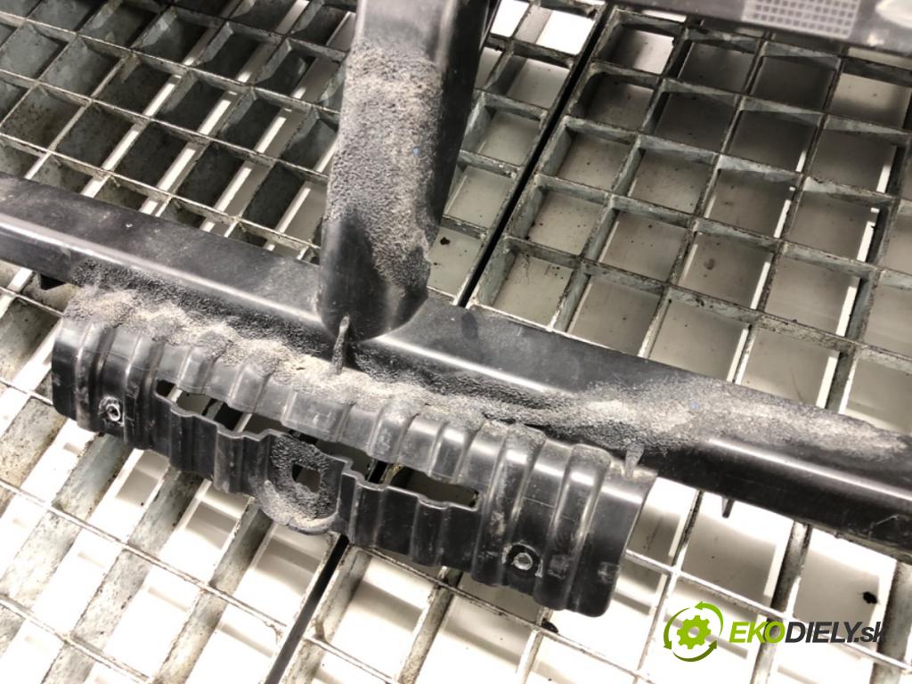 PEUGEOT 308 SW II (LC_, LJ_, LR_, LX_, L4_) 2014 - 2021    2.0 GT HDi 180 / BlueHDi 180 133 kW [181 KM] olej napędowy 2014 - 2021  držák přední část 9677363777 (Výztuhy přední)