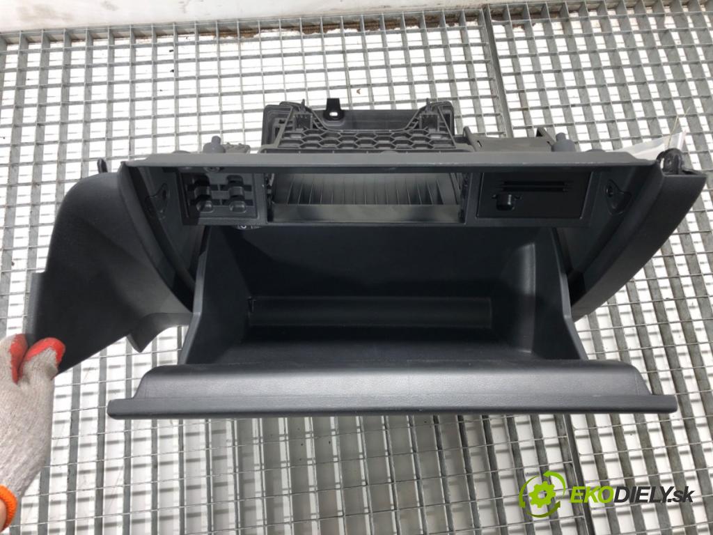 VW GOLF VII (5G1, BQ1, BE1, BE2) 2012 - 2022    1.8 TSI 125 kW [170 KM] benzyna 2013 - 2022  Priehradka, kastlík spolujazdca  (Priehradky, kastlíky)