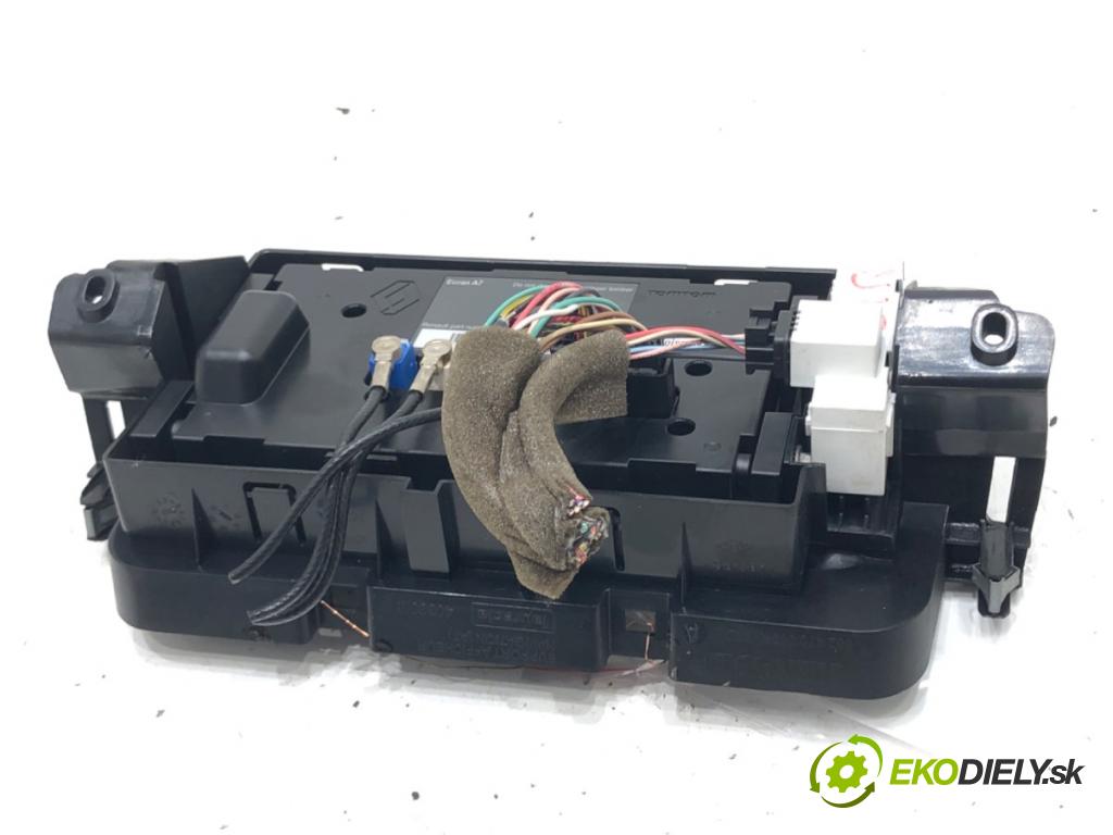 RENAULT MEGANE III Hatchback Van (BZ_) 2008 - 2015    1.5 dCi (BZ0D, BZ1G, BZ1F, BZ1M, BZ1W, BZ0R, BZ10) 81 kW [110 KM] olej napędowy 2009 - 2015  Dislpej 259156554R (Prístrojové dosky, displeje)