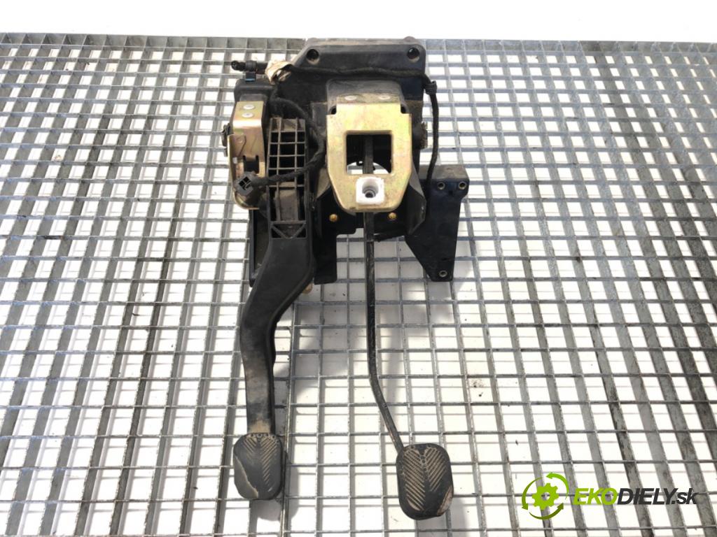 FIAT DUCATO Autobus (244_) 2002 - 2022    2.0 JTD 62 kW [84 KM] olej napędowy 2002 - 2022  PEDÁL:  (Pedále)