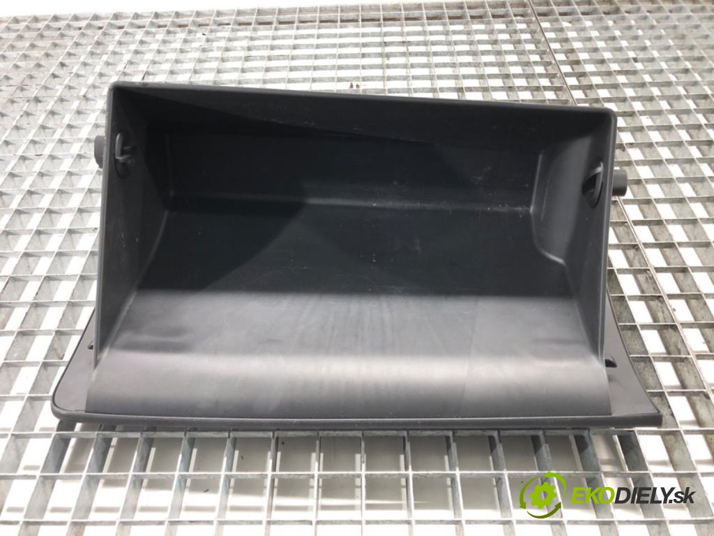 HYUNDAI ELANTRA VI sedan (AD, ADA) 2015 - 2022    1.6 94 kW [128 KM] benzyna 2016 - 2022  Priehradka, kastlík spolujazdca  (Priehradky, kastlíky)