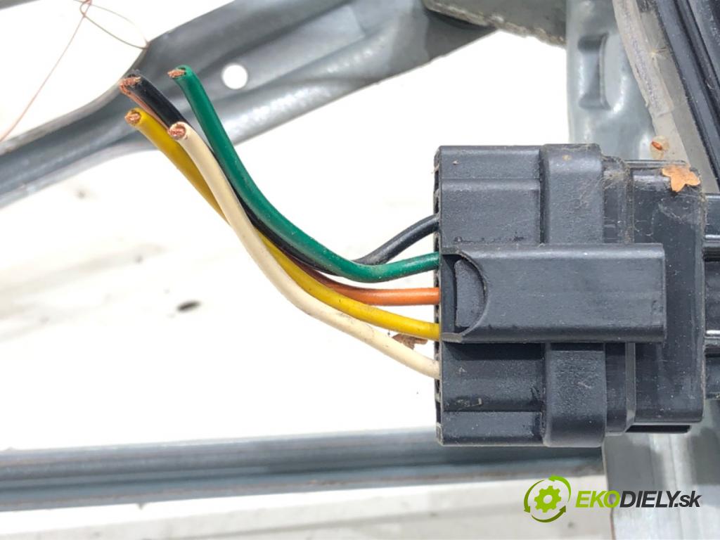 HYUNDAI ELANTRA VI sedan (AD, ADA) 2015 - 2022    1.6 94 kW [128 KM] benzyna 2016 - 2022  Mechanizmus stieračov predný  (Motorčeky stieračov predné)