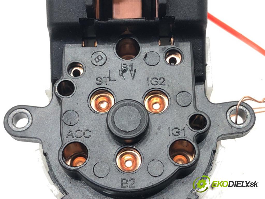 HYUNDAI ELANTRA VI sedan (AD, ADA) 2015 - 2022    1.6 94 kW [128 KM] benzyna 2016 - 2022  Kocka, vložka spínacej skrinky  (Spínacie skrinky a kľúče)