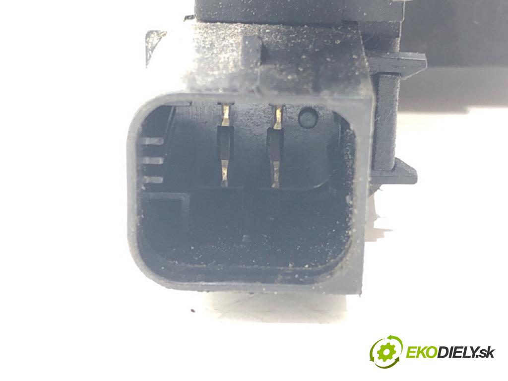 CITROEN C5 I Break (DE_) 2001 - 2004    2.0 16V (DERFNF, DERFNC, RERFNC) 100 kW [136 KM] benzyna 2001 - 2004  Cievka zapaľovacia 0040100348 (Zapaľovacie cievky, moduly)