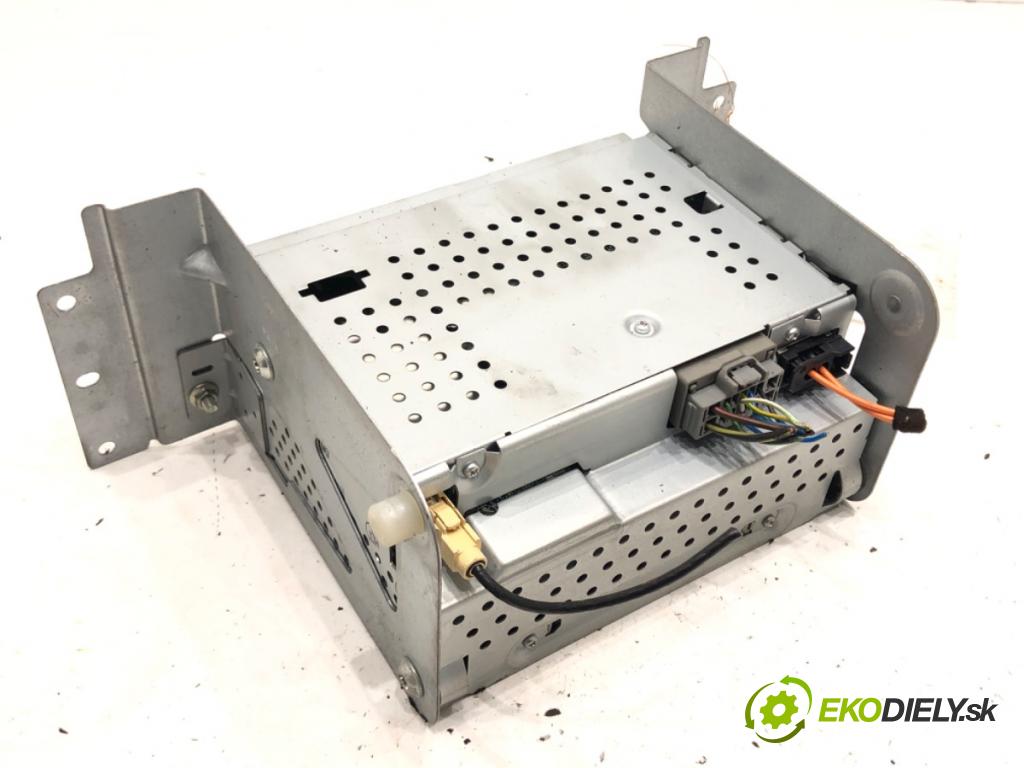 LAND ROVER FREELANDER 2 (L359) 2006 - 2015    2.2 TD4 4x4 118 kW [160 KM] olej napędowy 2006 - 2014  RADIO 7G9N-18C815-TA (Audio zariadenia)