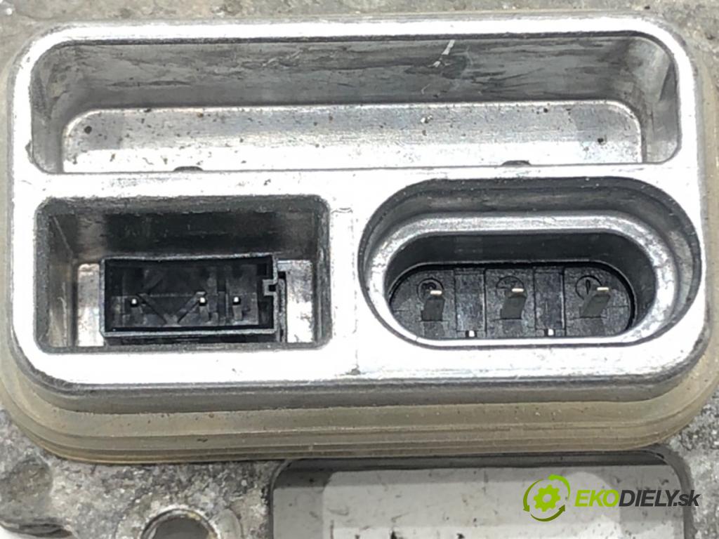 LAND ROVER FREELANDER 2 (L359) 2006 - 2015    2.2 TD4 4x4 118 kW [160 KM] olej napędowy 2006 - 2014  Menič XENON 4M5X-13C170-AA (Riadiace jednotky xenónu)