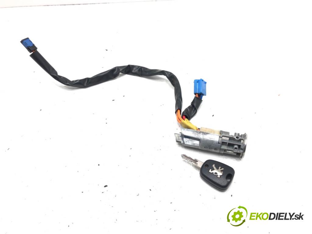 PEUGEOT 206 CC (2D) 2000 - 2008    1.6 16V (2DNFUF, 2DNFUR) 80 kW [109 KM] benzyna 2000 - 2007  spinačka  (Spínacie skrinky a kľúče)