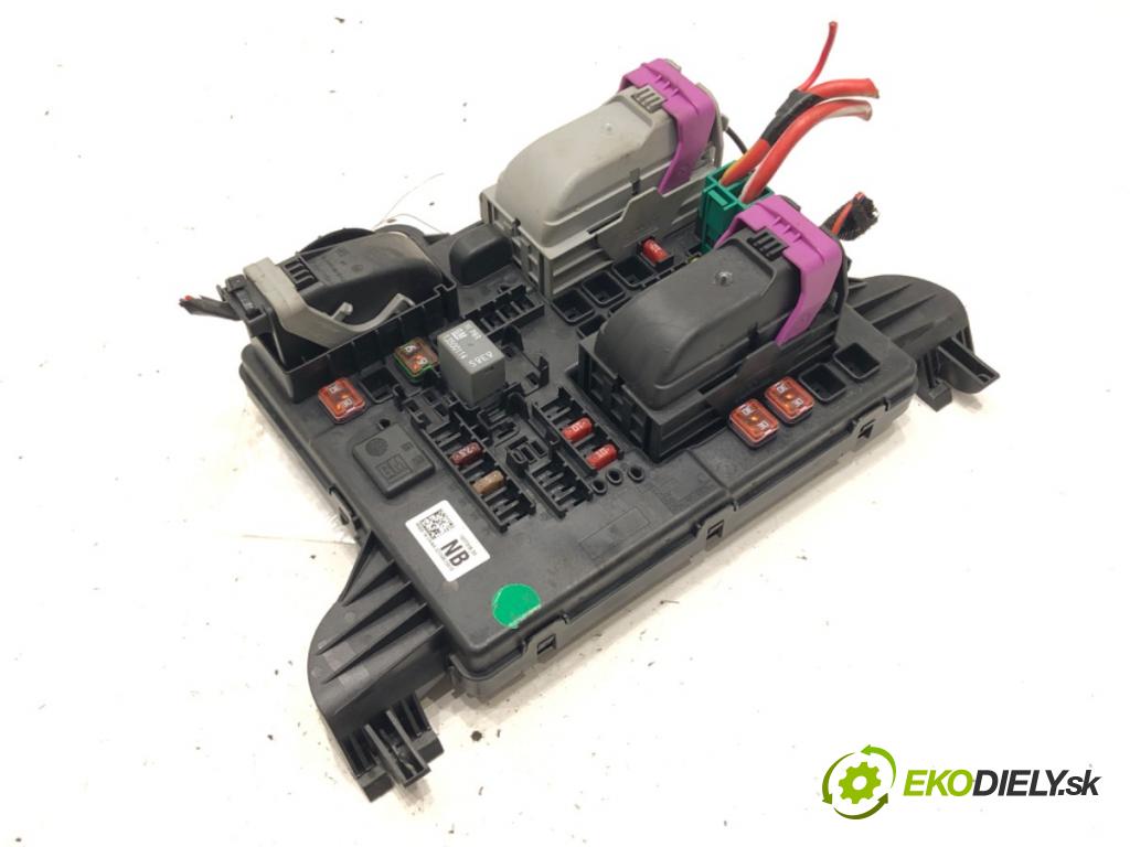 OPEL INSIGNIA A (G09) 2008 - 2017    2.0 CDTI (68) 118 kW [160 KM] olej napędowy 2008 - 2017  Modul komfortu 13277318 (Moduly komfortu)