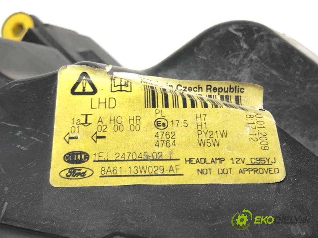 FORD FIESTA VI (CB1, CCN) 2008 - 2022    1.4 71 kW [97 KM] benzyna 2008 - 2012  Svetlomet pravy predný 8A61-13W029-AF