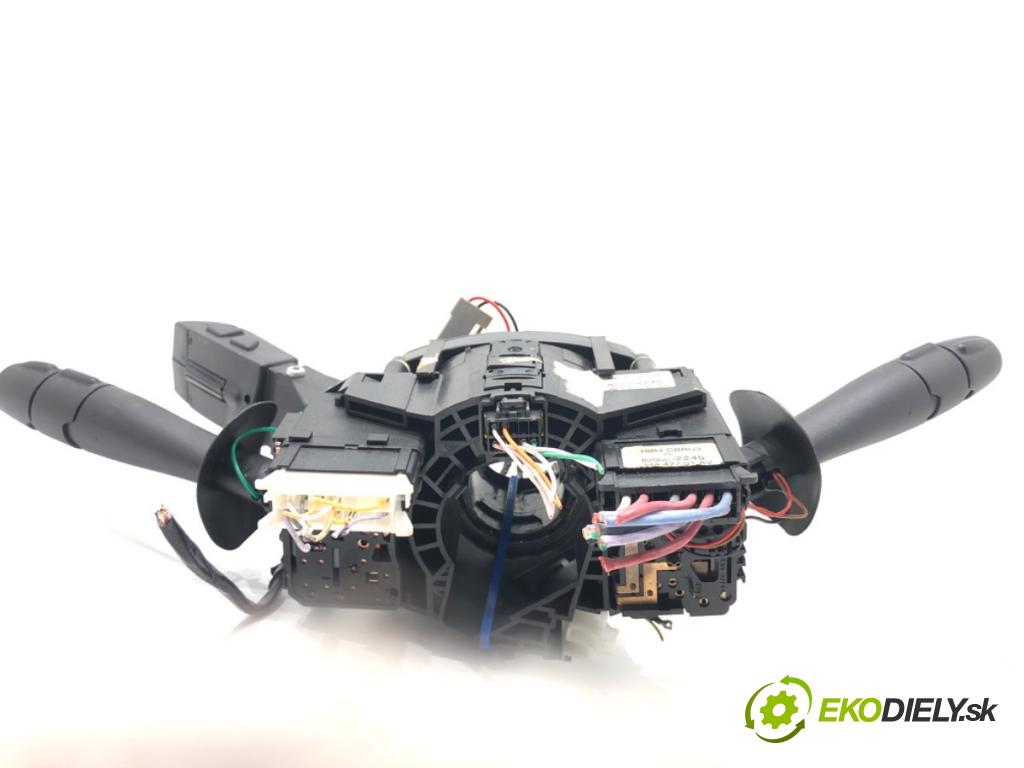 RENAULT LAGUNA II (BG0/1_) 2001 - 2007    2.0 16V Turbo (BG0S, BG1L, BG1M) 120 kW [163 KM] benzyna 2003 - 2005  Prepínač kombinovaný 8200260781 (Prepínače, spínače, tlačidlá a ovládače kúrenia)