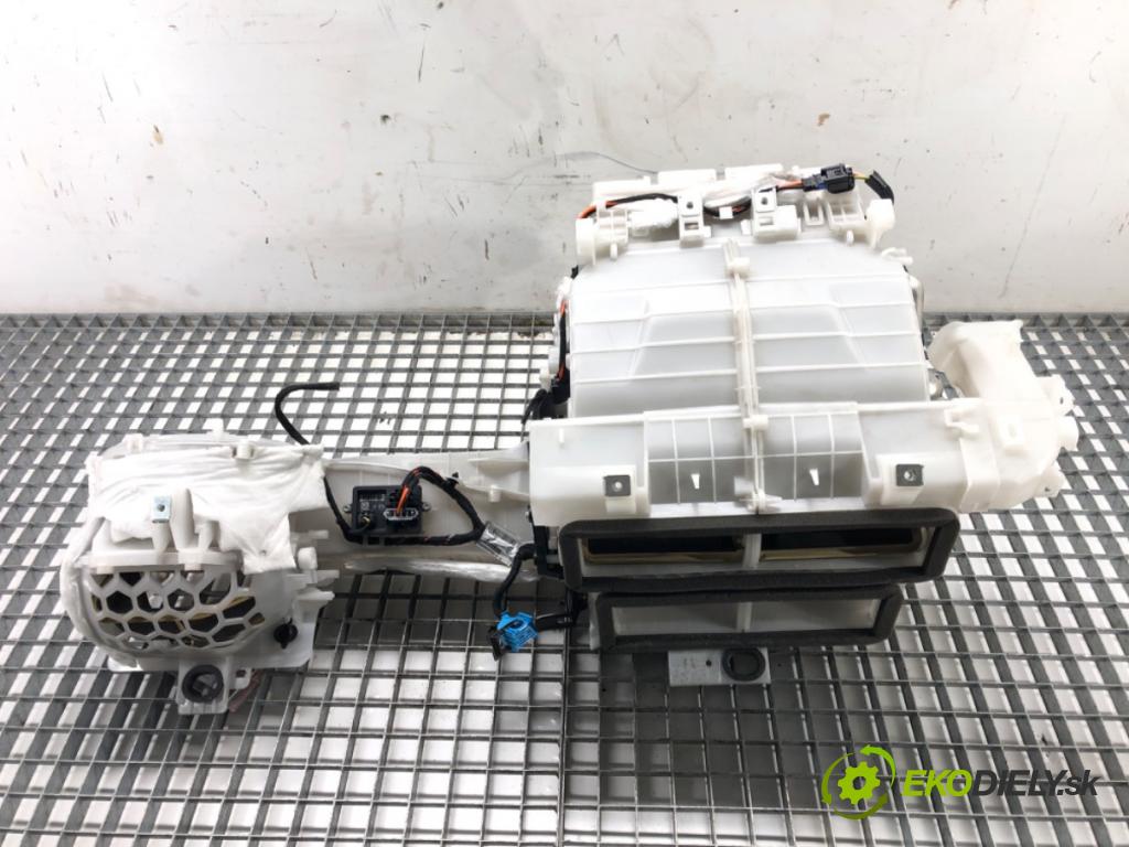 PEUGEOT PARTNER Nadwozie pełne/minivan (K9) 2018 - 2022    1.5 BlueHDi 100 75 kW [102 KM] olej napędowy 2019 - 2022  topné těleso radiátor topení komplet KOMBAJN 9815533180 (Radiátory topení)