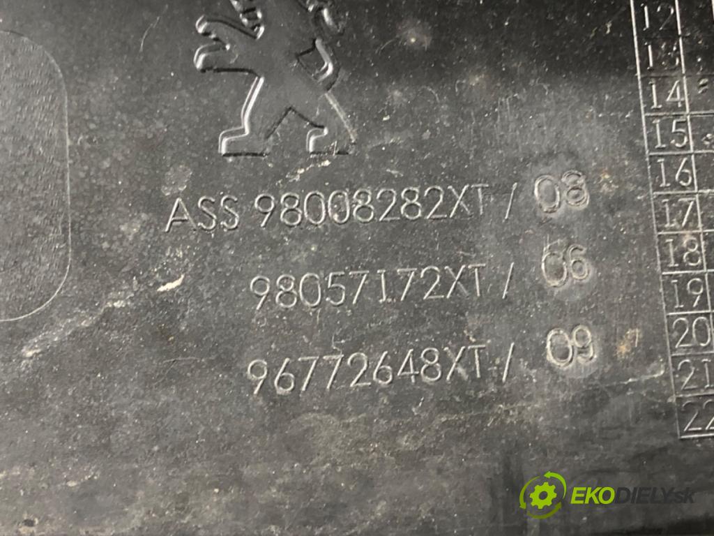 PEUGEOT 308 SW II (LC_, LJ_, LR_, LX_, L4_) 2014 - 2021    1.6 BlueHDi 120 88 kW [120 KM] olej napędowy 2014 - 2021  Torpédo, plast pod čelné okno 98008282XT (Torpéda)