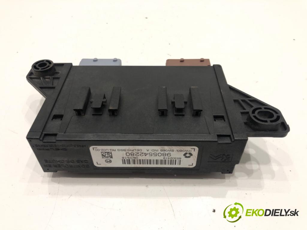 PEUGEOT 308 SW II (LC_, LJ_, LR_, LX_, L4_) 2014 - 2021    1.6 BlueHDi 120 88 kW [120 KM] olej napędowy 2014 - 2021  Modul ťažného oka 9805542280 (Ostatné)